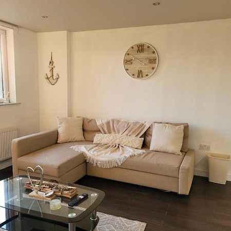 Amazing London 1 Bedroom Flat In Astral House As18 Norbury  Exteriör bild