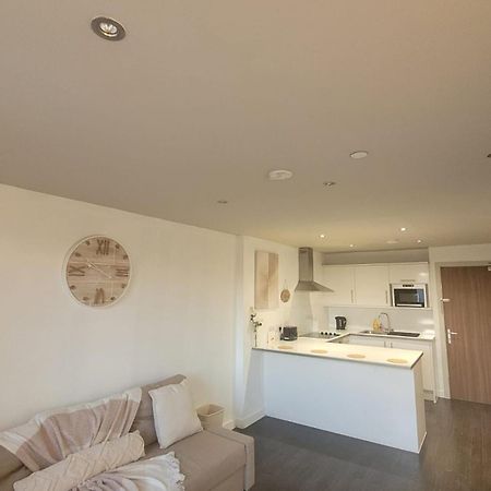 Amazing London 1 Bedroom Flat In Astral House As18 Norbury  Exteriör bild
