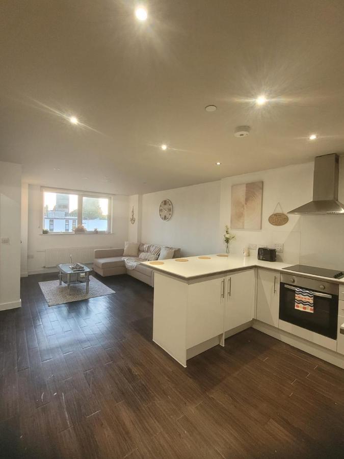 Amazing London 1 Bedroom Flat In Astral House As18 Norbury  Exteriör bild