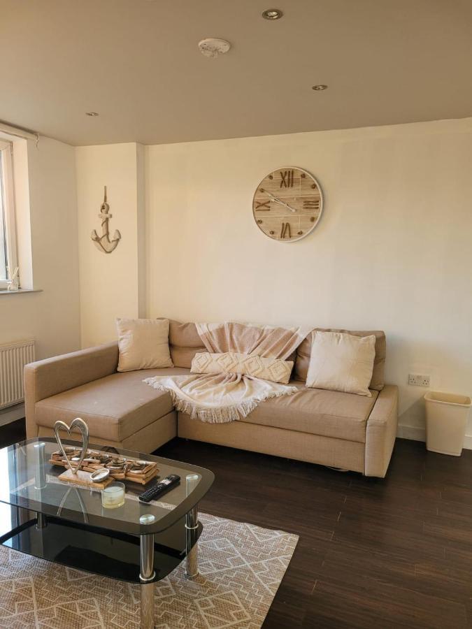 Amazing London 1 Bedroom Flat In Astral House As18 Norbury  Exteriör bild